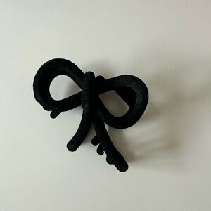 Madewell Bow Medium Claw Hair Clip